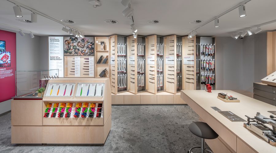 2022 Store Brunnen UG2 D Tacke 2