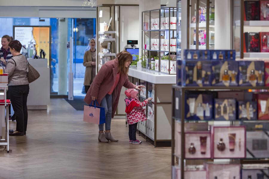 CH beauty hall child L