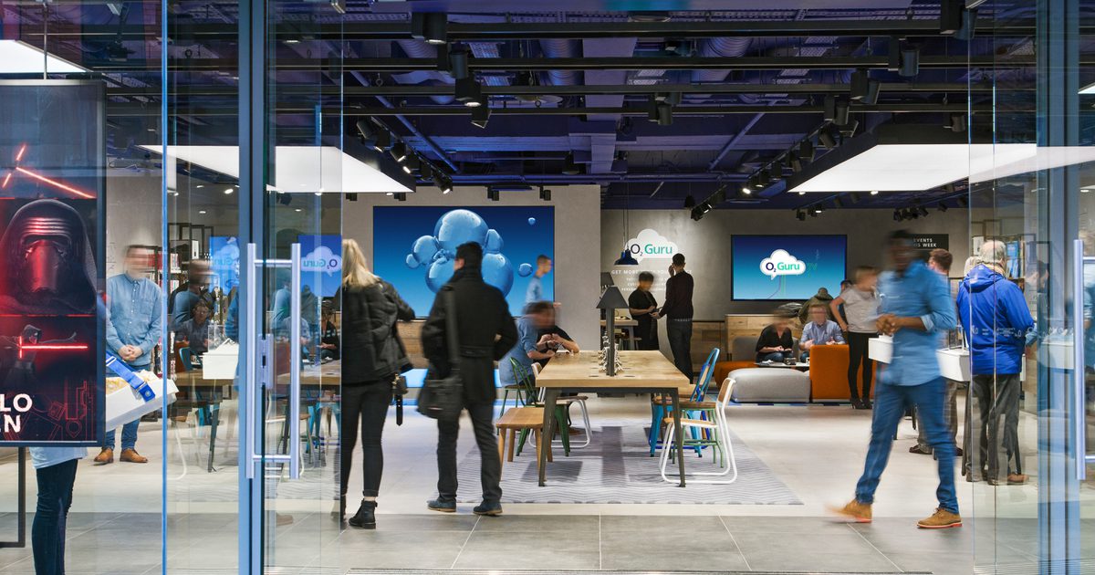 O2 Store Design, London & Manchester | Retail Design | Dalziel & Pow