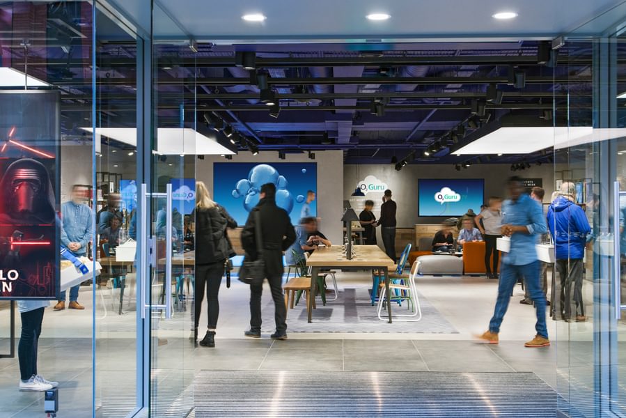 O2 store interior