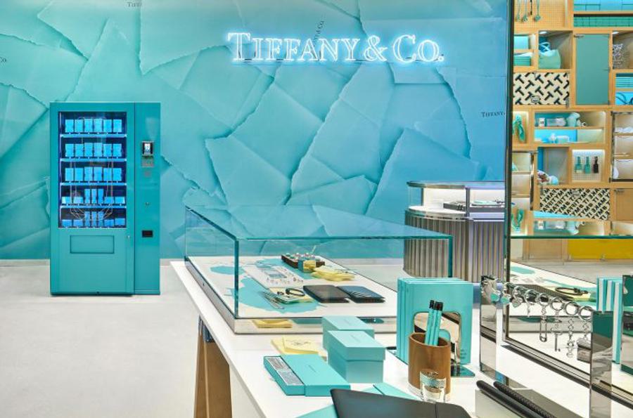 One of the best experiences we love from Tiffany & Co.