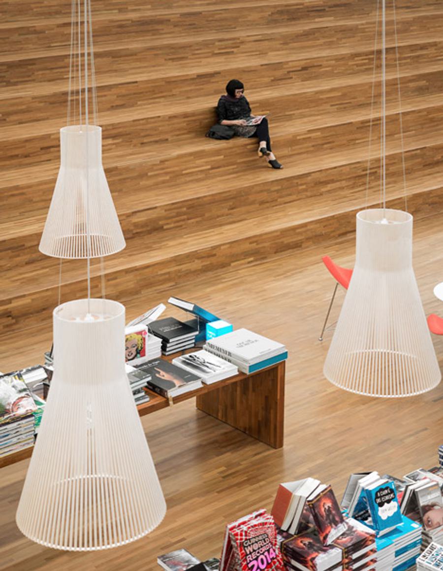 Cultura Bookstore by Studio MK27 dezeen 468 10