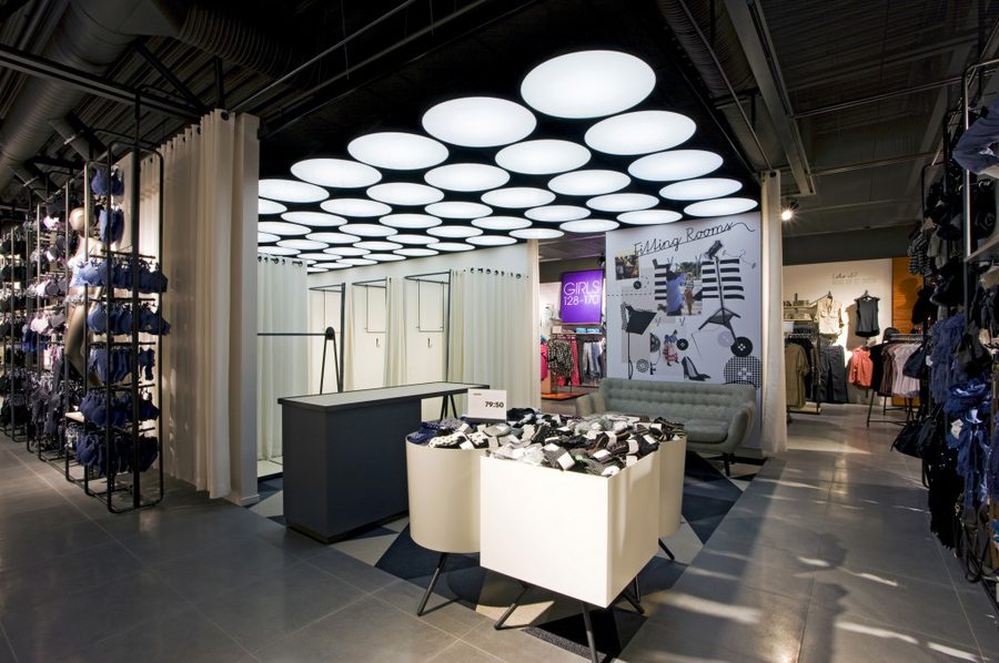 OPINION_FittingRooms_04