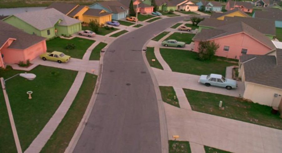 Edward scissorhands suburbia e1537978227433