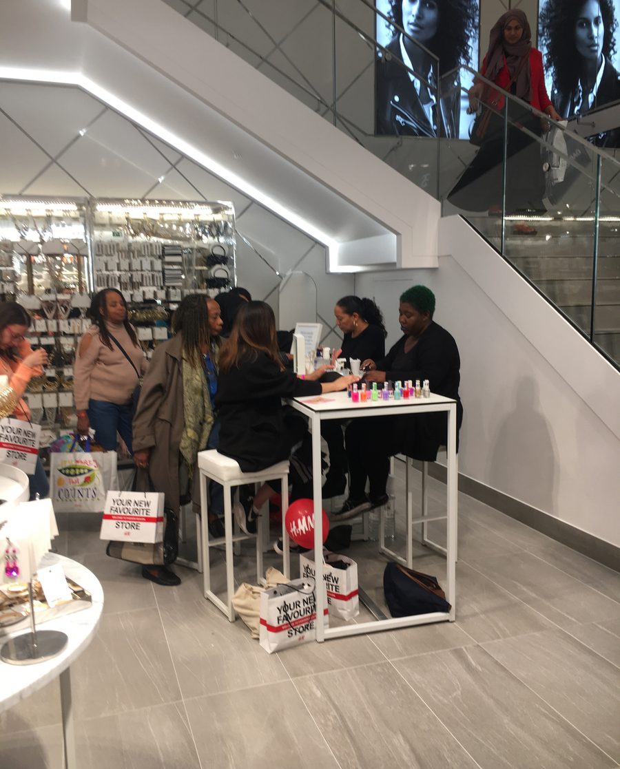 Nailbar